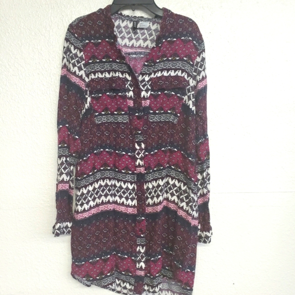 H&M Divided Button Down Patterned Shirt